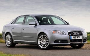 Audi A4 2.0T S-Line Sedan 2004 года (UK)
